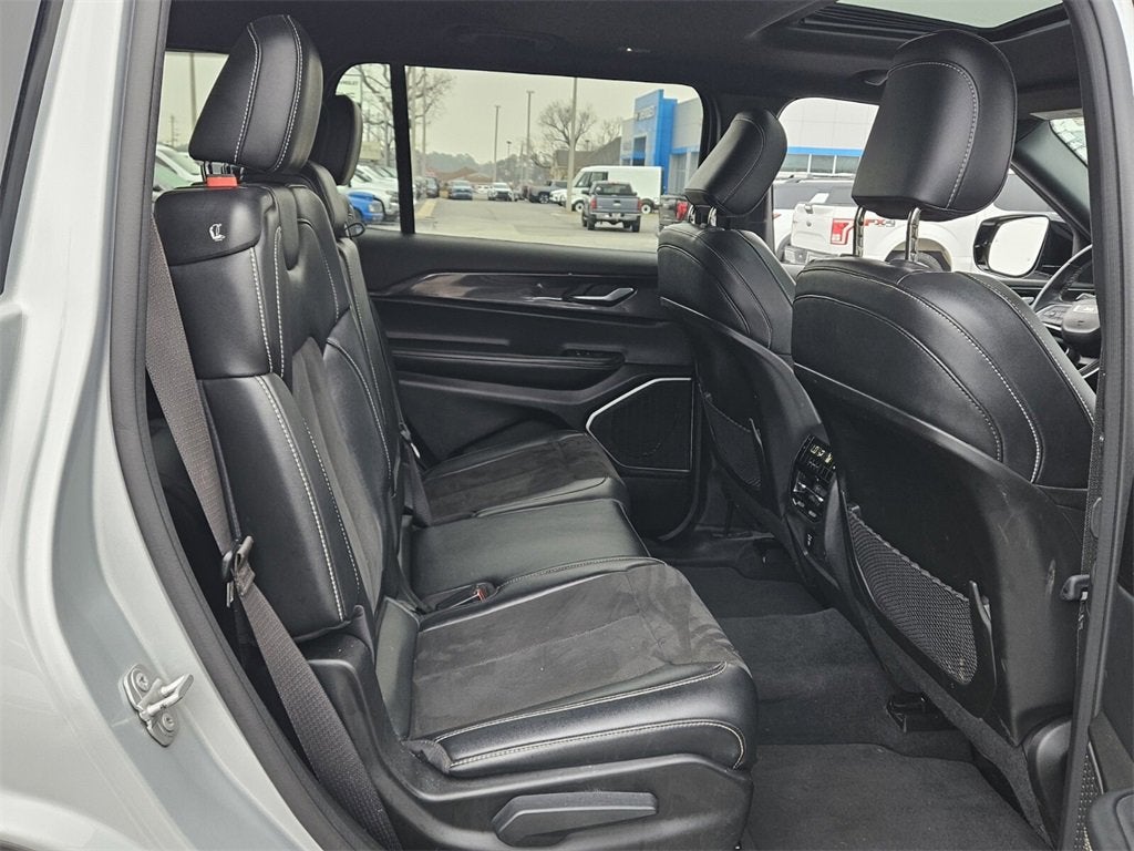 2022 Jeep Grand Cherokee L Altitude