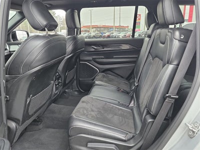 2022 Jeep Grand Cherokee L Altitude