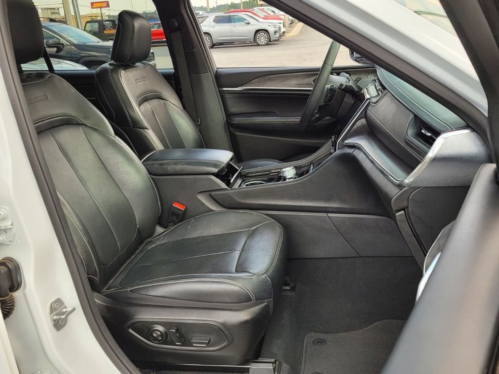 2023 Jeep Grand Cherokee L Overland 4x4