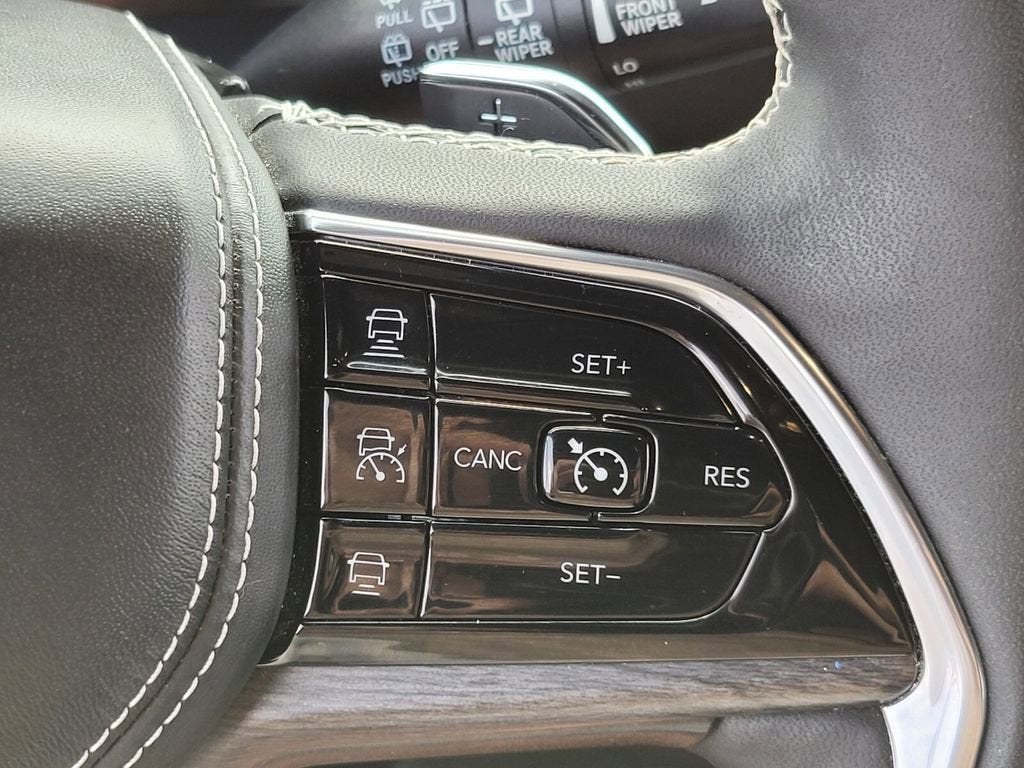 2023 Jeep Grand Cherokee L Overland 4x4