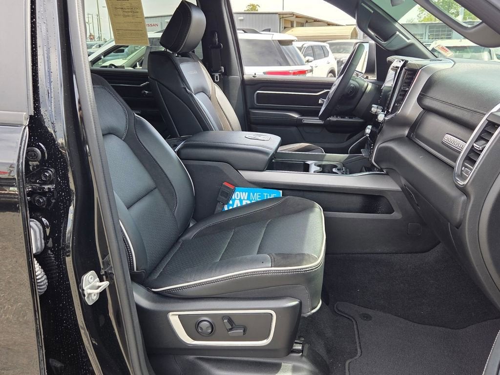 2025 RAM 1500 Laramie Crew Cab 4x4 5'7" Box