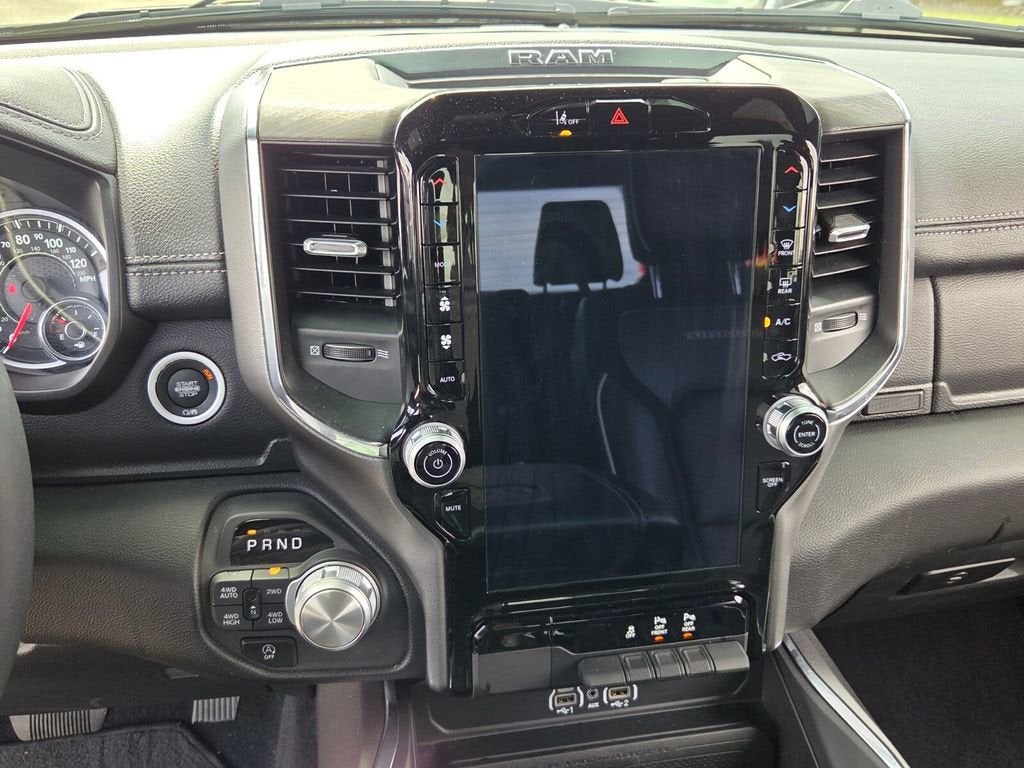 2025 RAM 1500 Laramie Crew Cab 4x4 5'7" Box