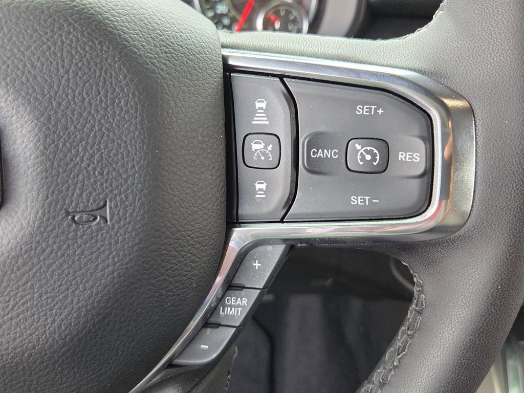 2025 RAM 1500 Laramie Crew Cab 4x4 5'7" Box