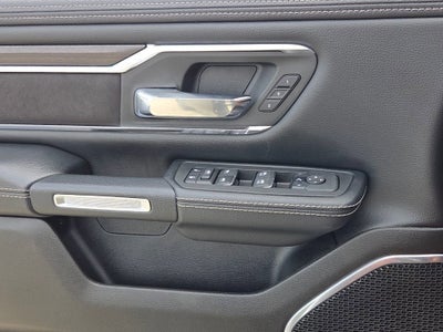 2025 RAM 1500 Laramie Crew Cab 4x4 5'7" Box