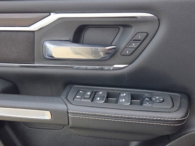 2025 RAM 1500 Laramie Crew Cab 4x4 5'7" Box