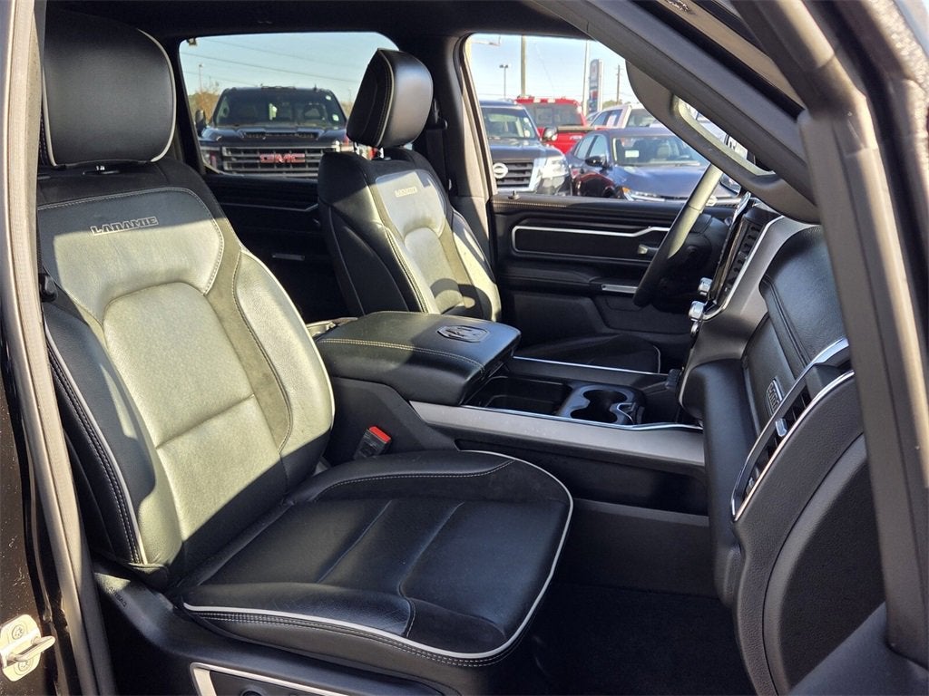 2025 RAM 1500 Laramie Crew Cab 4x4 5'7" Box