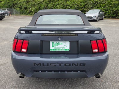 2001 Ford Mustang GT Deluxe