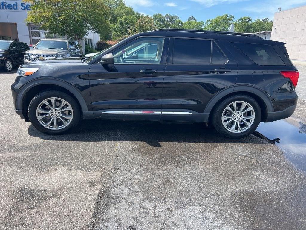 2020 Ford Explorer XLT RWD's photo