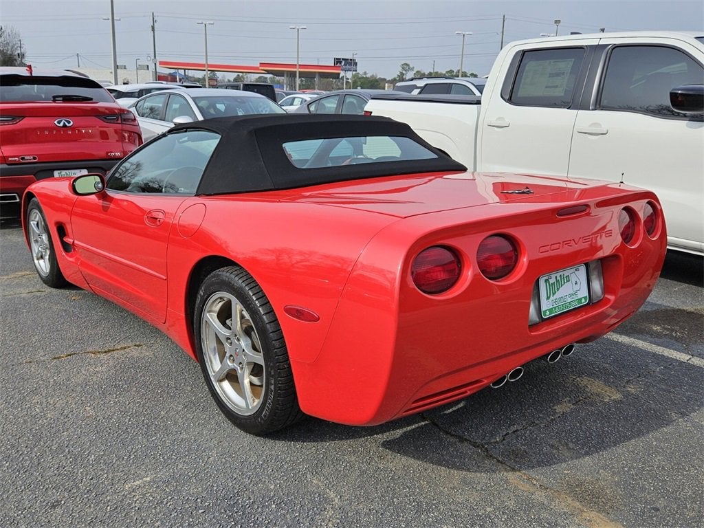 2004 Chevrolet Corvette Base