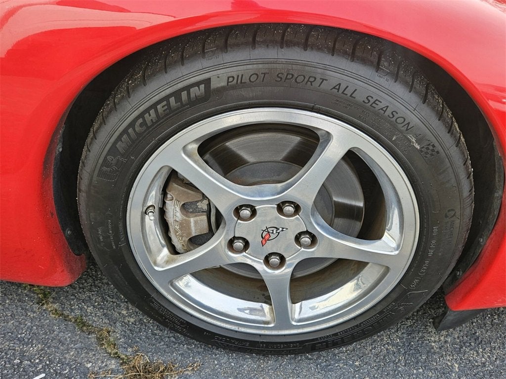 2004 Chevrolet Corvette Base