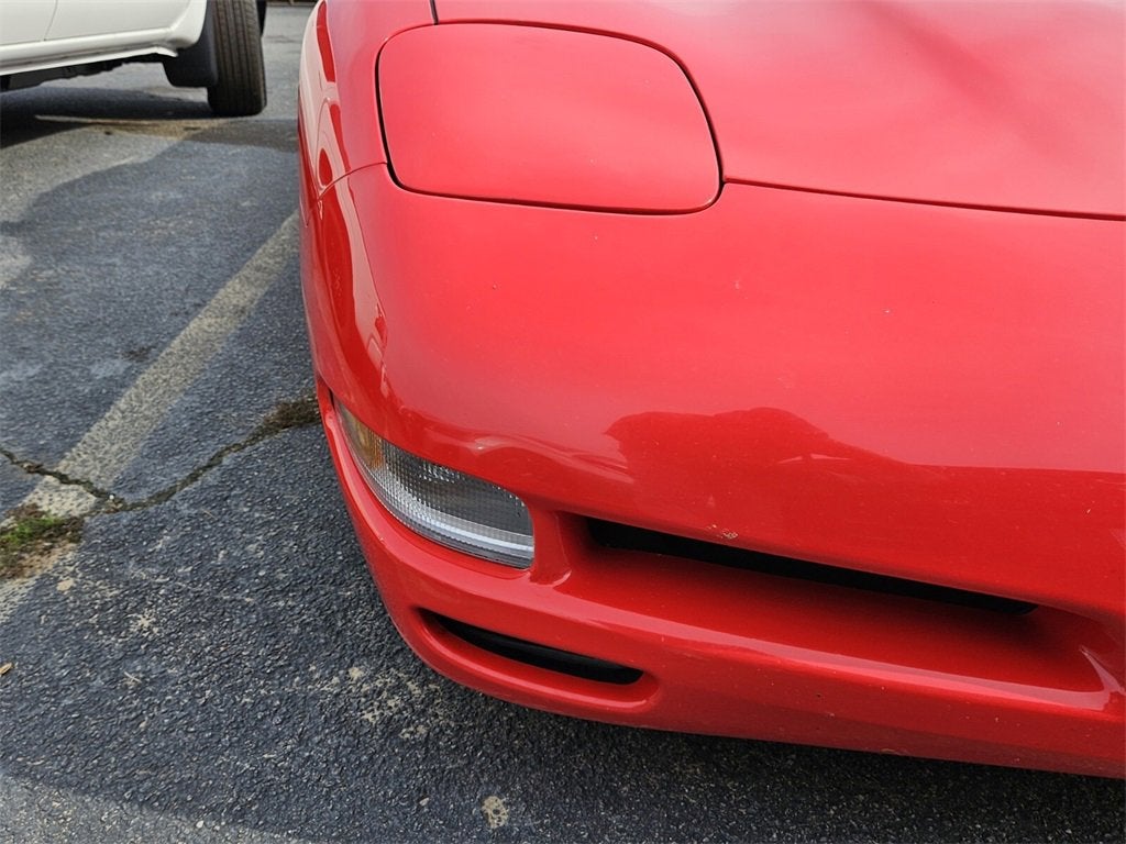 2004 Chevrolet Corvette Base