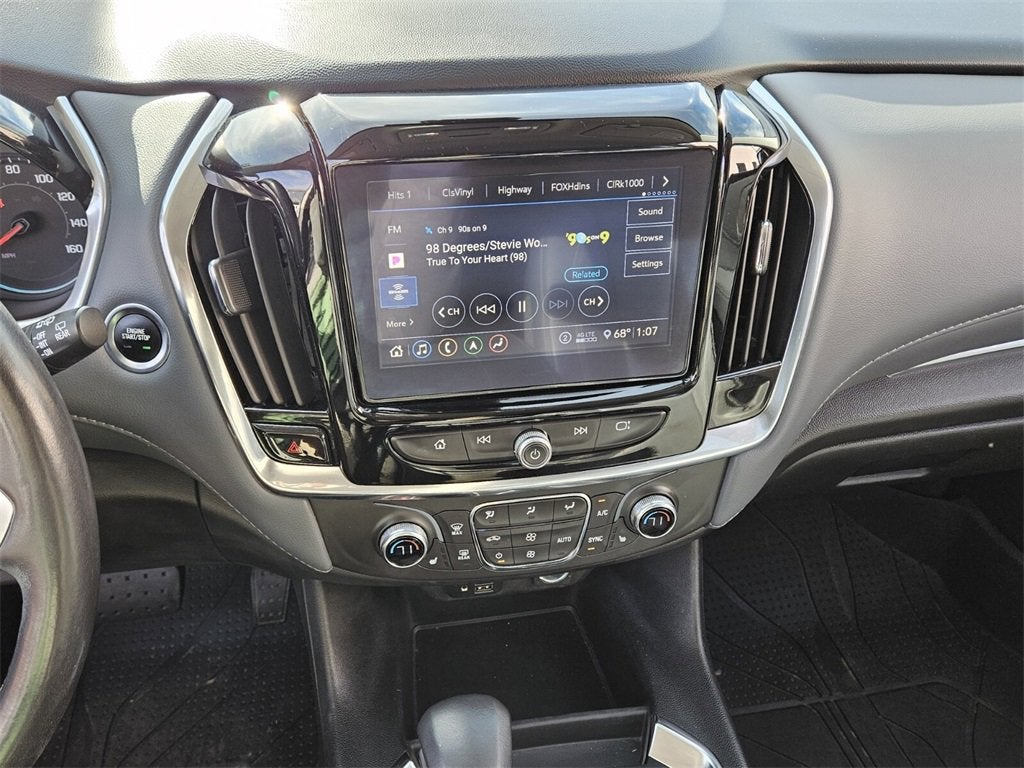 2021 Chevrolet Traverse LT Leather