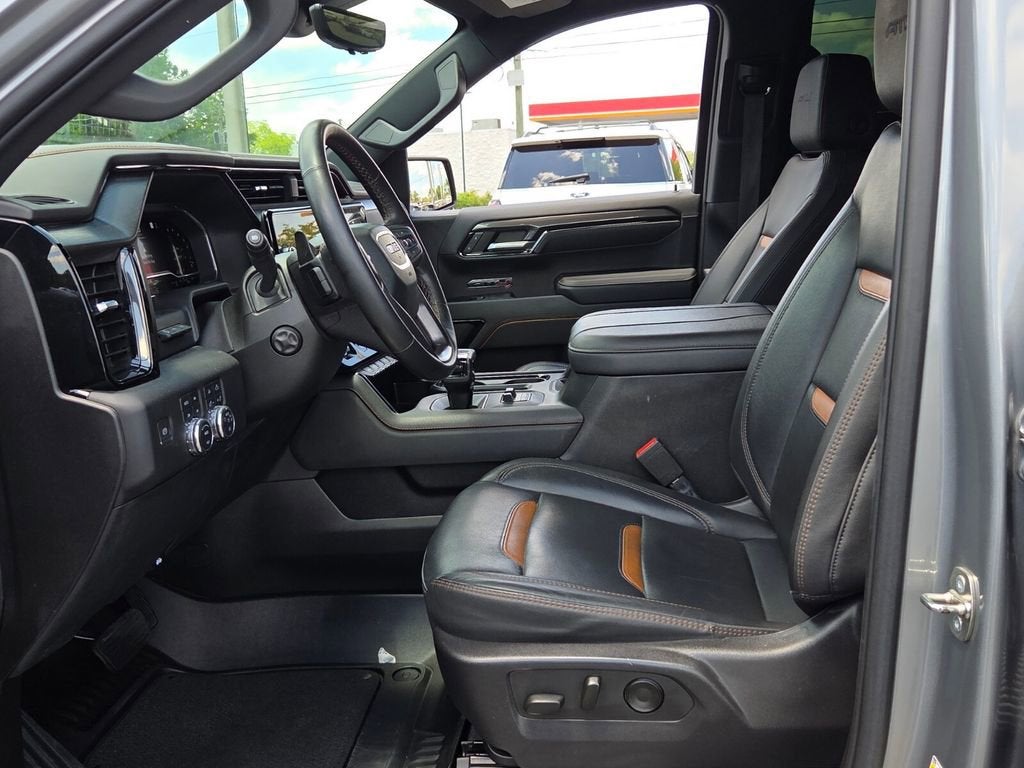 2023 GMC Sierra 1500 AT4