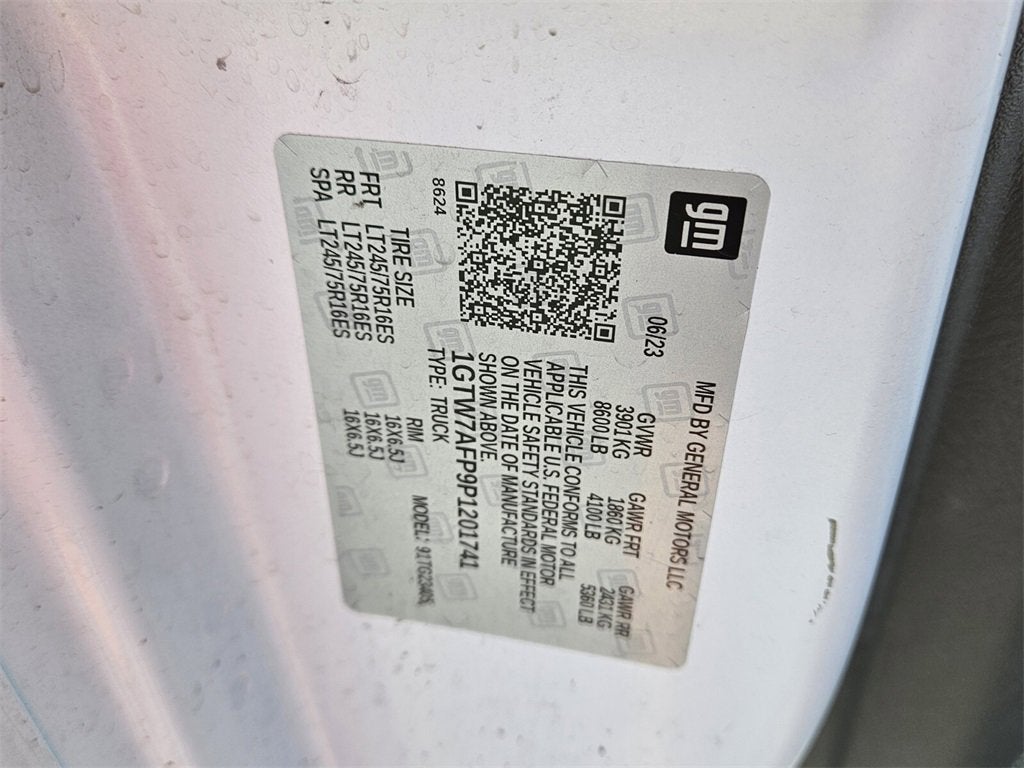 2023 GMC Savana Cargo 2500 Work Van