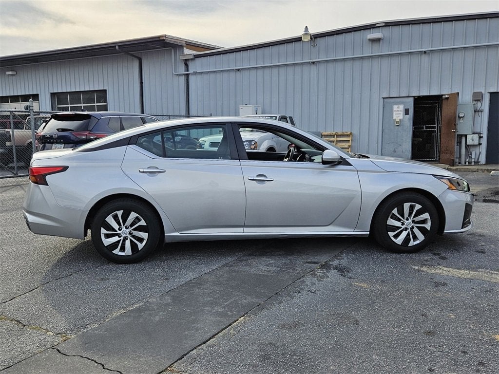 2023 Nissan Altima S FWD