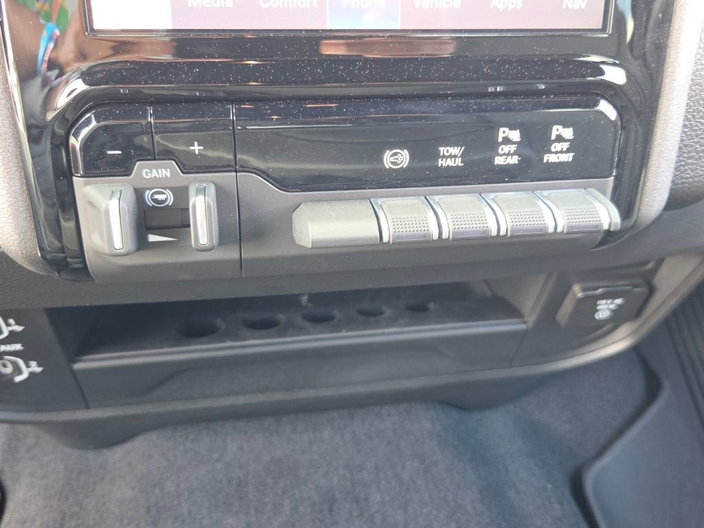 2026 RAM 3500 Tradesman Crew Cab 4x4 8' Box