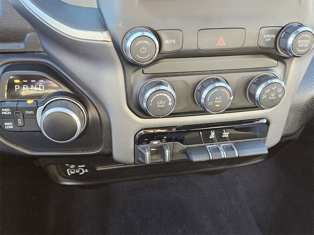 2024 RAM 2500 Big Horn Crew Cab 4x4 6'4" Box