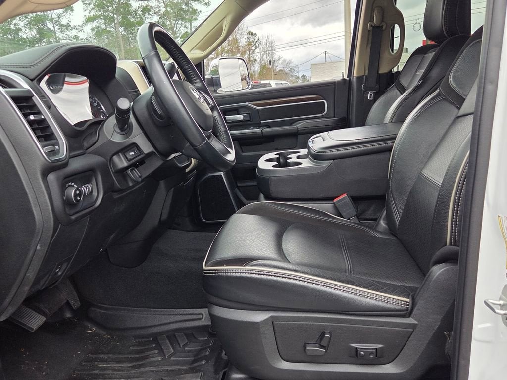 2022 RAM 2500 Laramie Crew Cab 4x4 6'4" Box