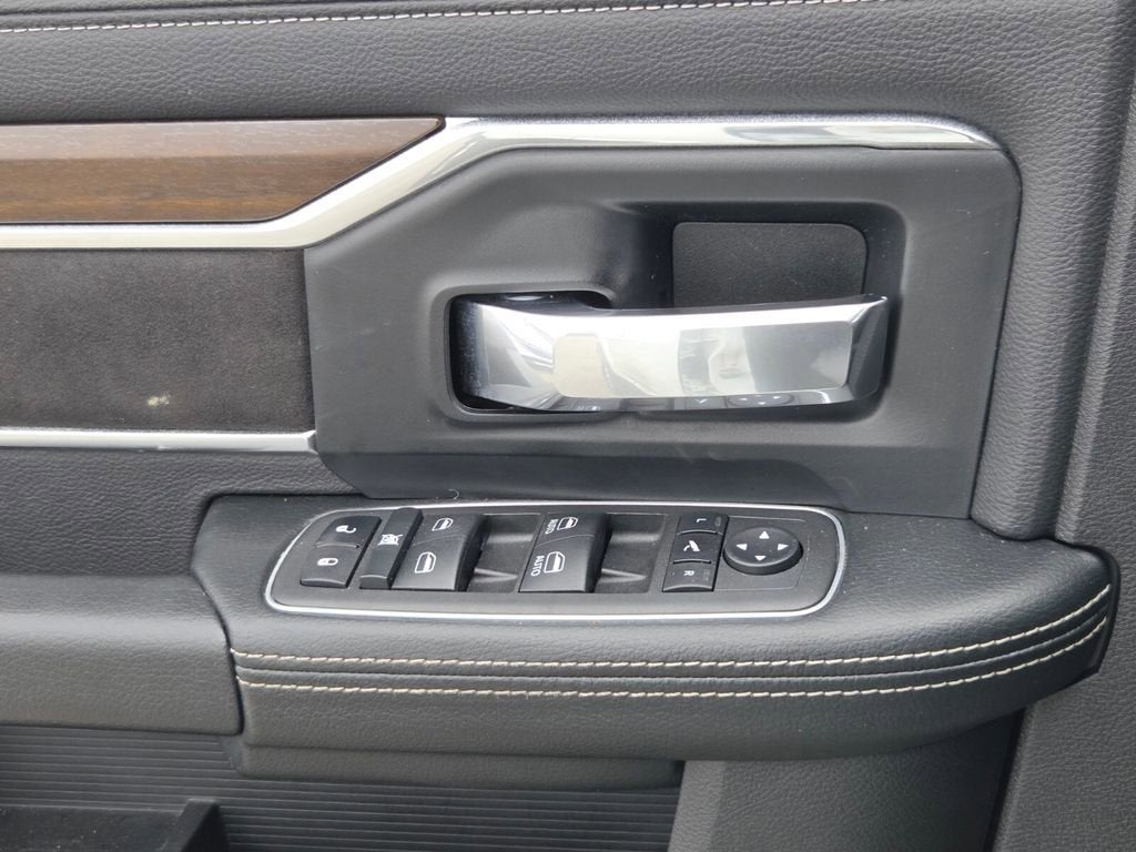 2022 RAM 2500 Laramie Crew Cab 4x4 6'4" Box