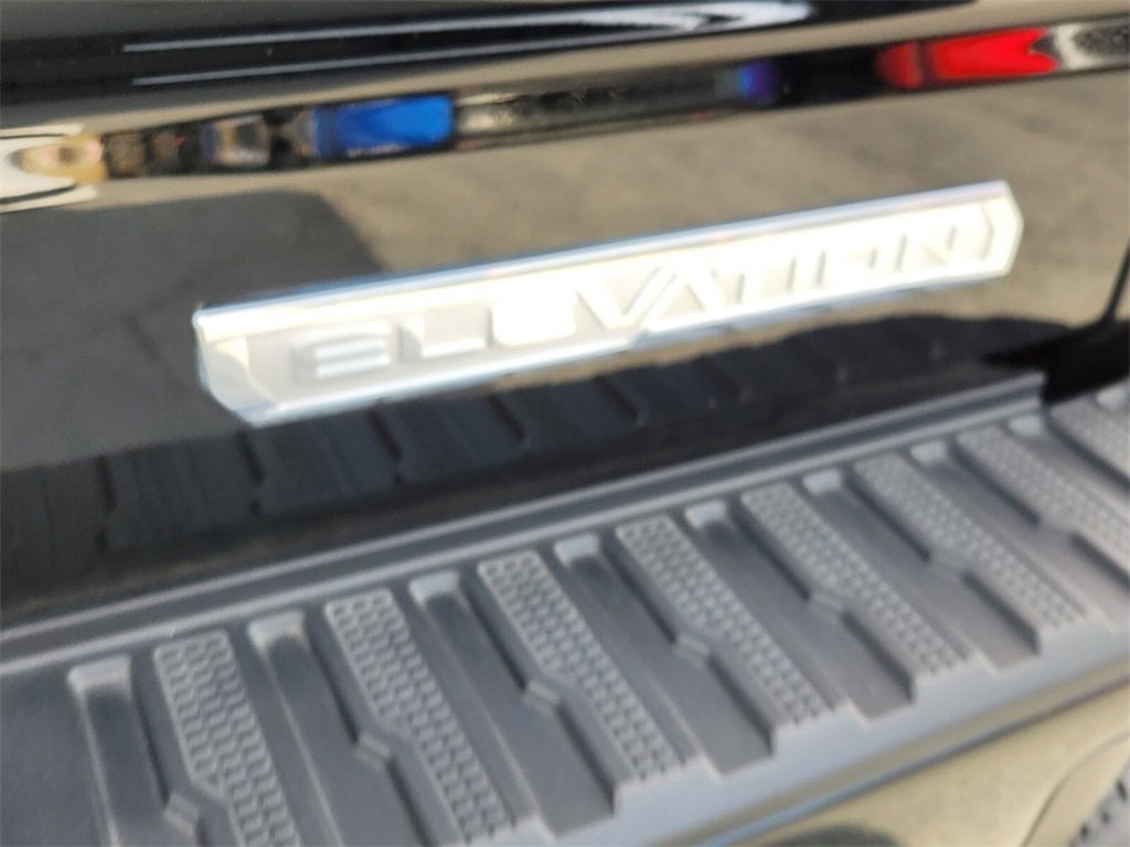 2025 GMC Sierra 1500 Elevation