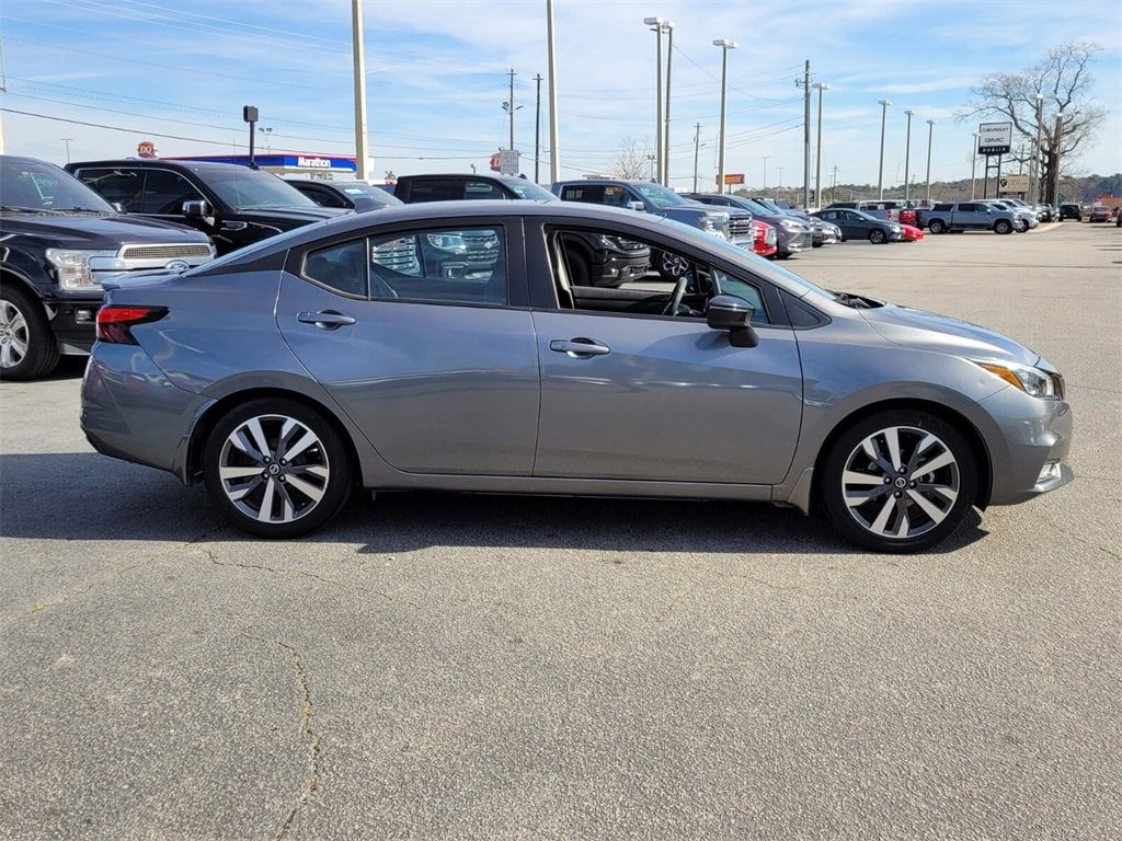 2020 Nissan Versa SR Xtronic CVT