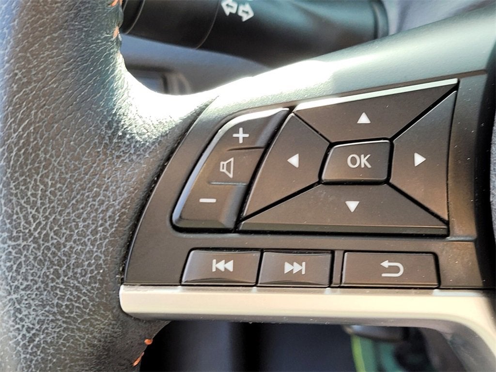 2020 Nissan Versa SR Xtronic CVT