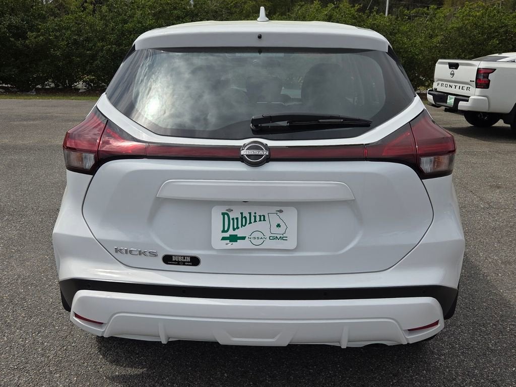 2025 Nissan Kicks Play S