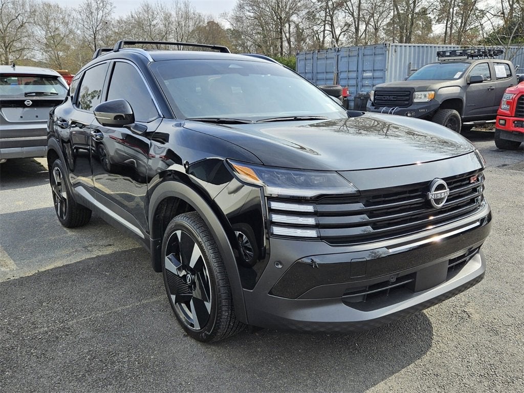 2025 Nissan Kicks SR FWD