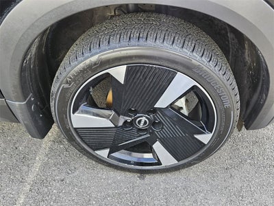 2025 Nissan Kicks SR FWD