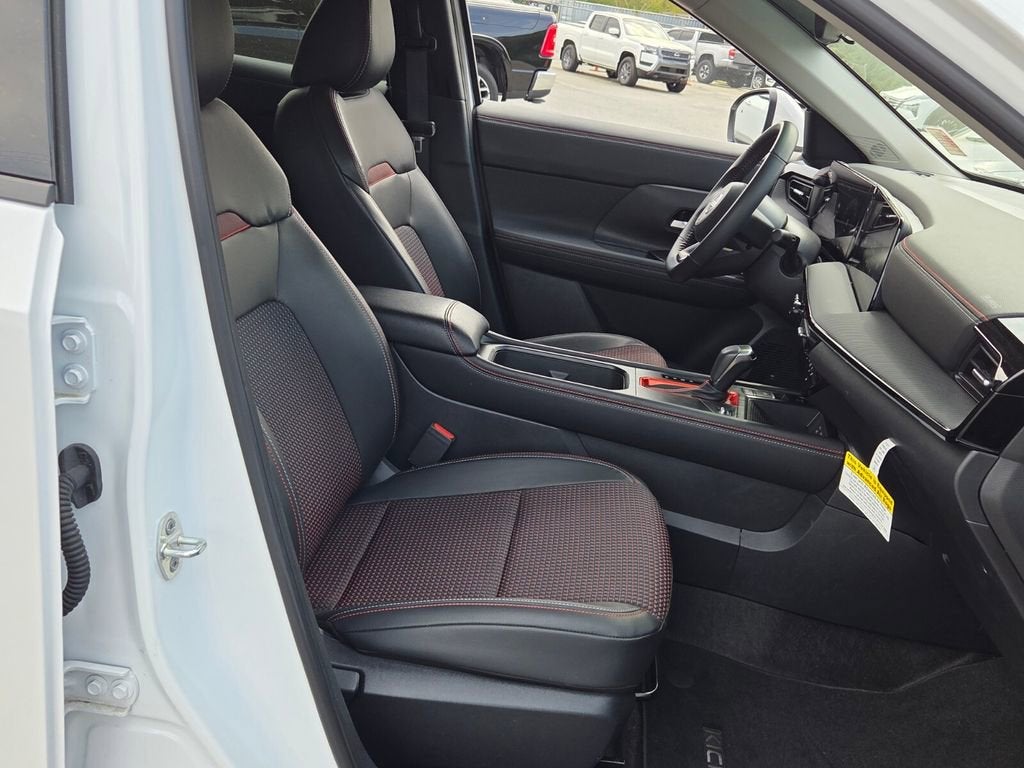 2025 Nissan Kicks SR Intelligent AWD