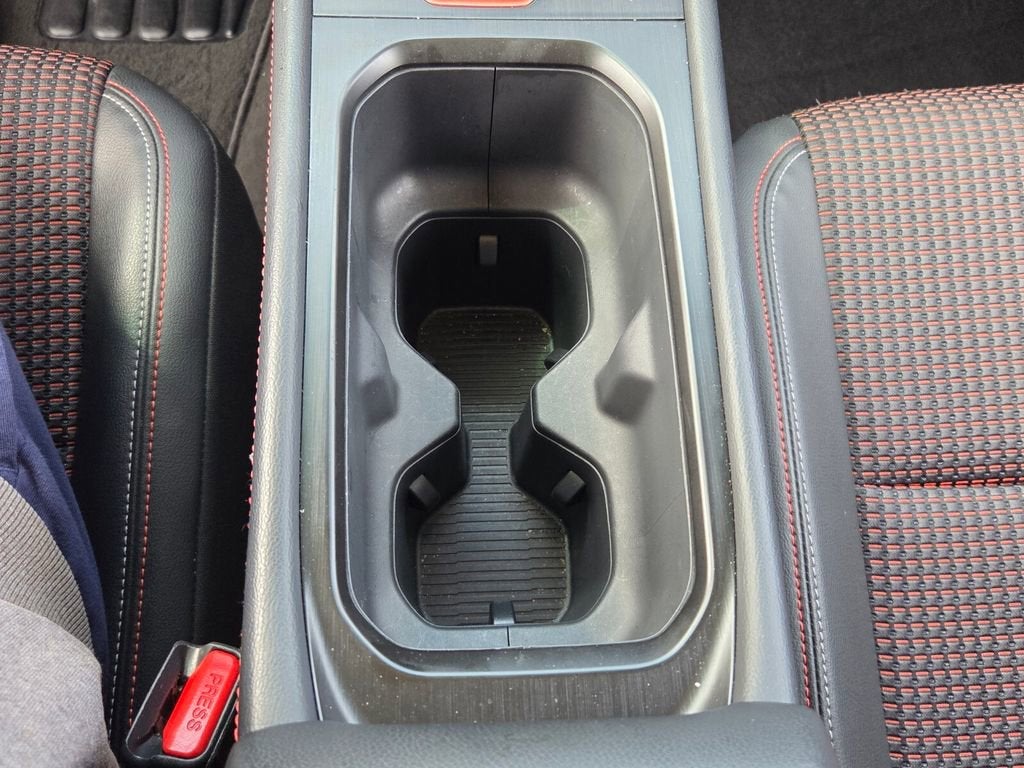 2025 Nissan Kicks SR Intelligent AWD