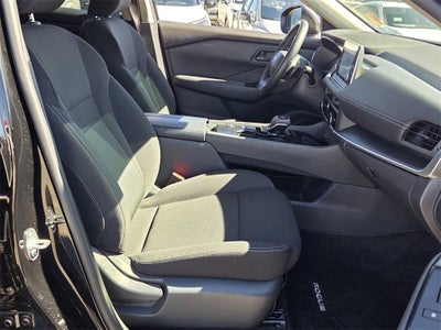 2025 Nissan Rogue S FWD