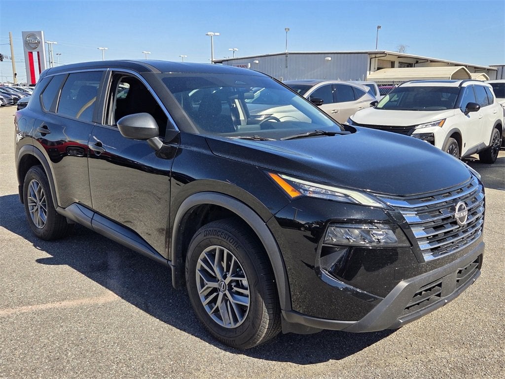 2025 Nissan Rogue S FWD