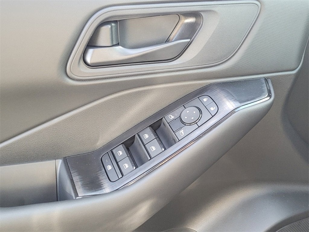 2025 Nissan Rogue S FWD