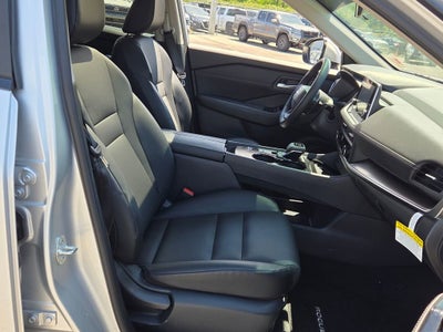 2025 Nissan Rogue SV FWD