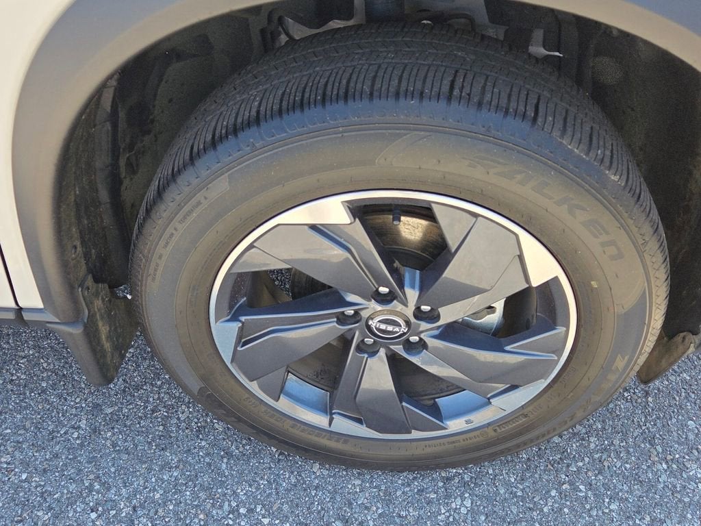 2025 Nissan Rogue SV FWD