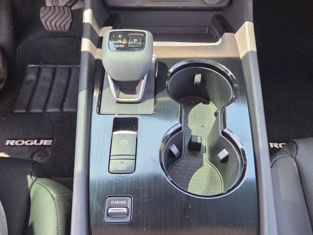2025 Nissan Rogue SV FWD