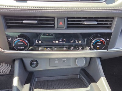 2025 Nissan Rogue SV FWD