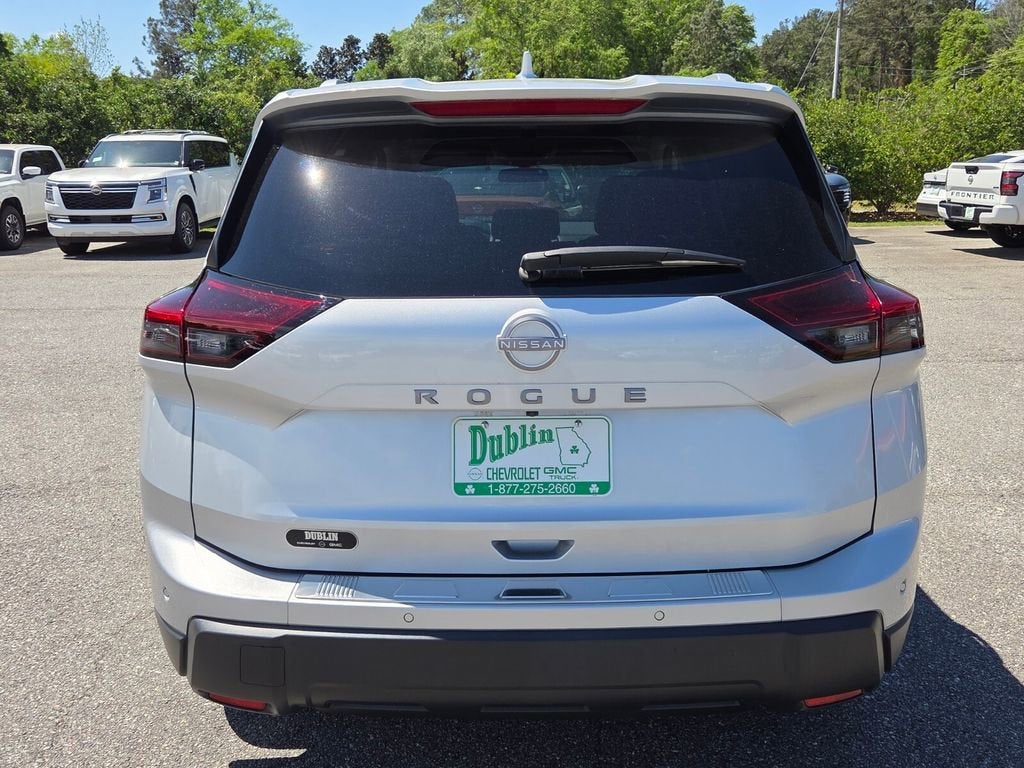 2025 Nissan Rogue SV FWD