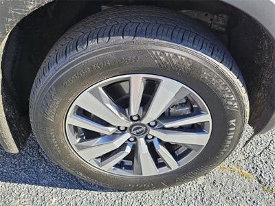 2025 Nissan Pathfinder SL FWD