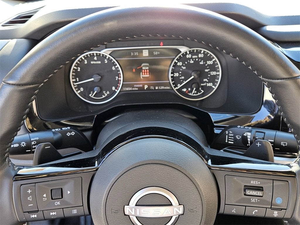 2025 Nissan Pathfinder SL FWD