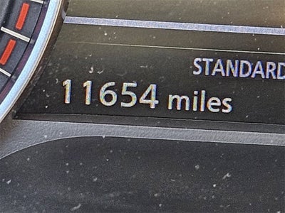 2025 Nissan Pathfinder SL FWD