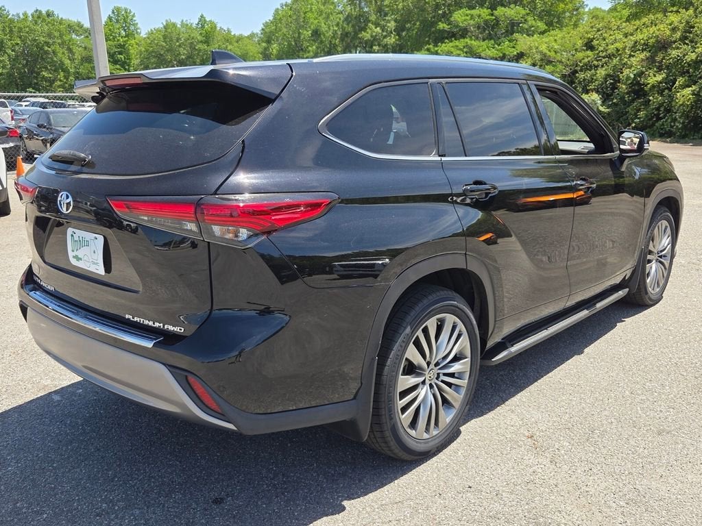 2022 Toyota Highlander Platinum