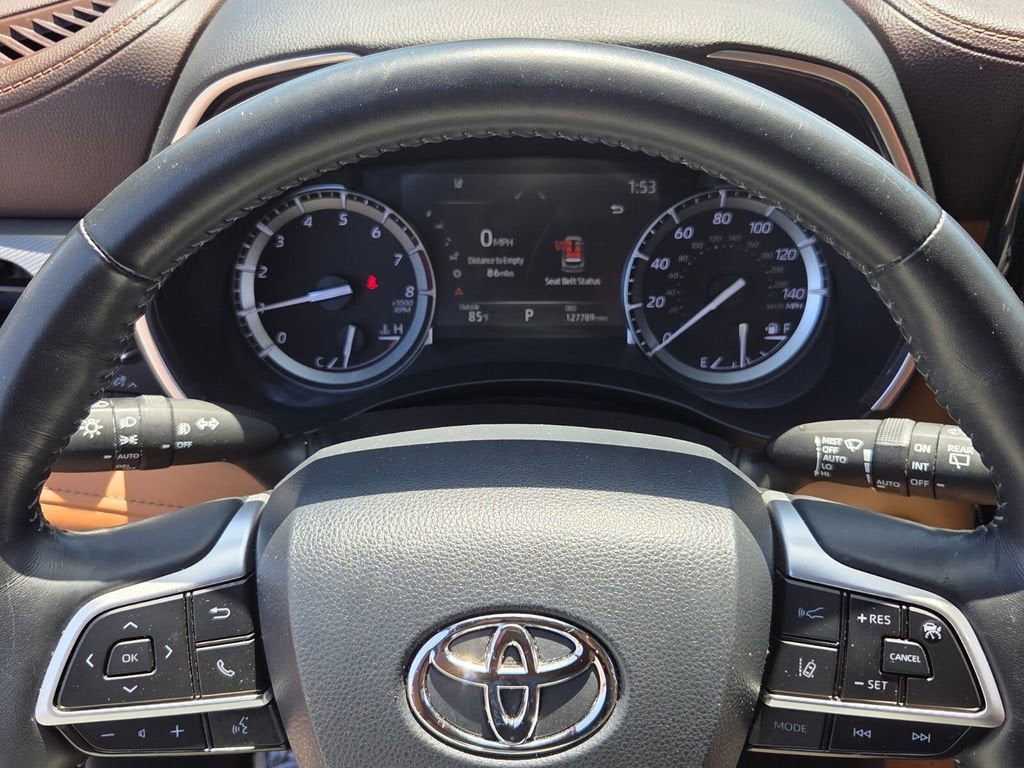 2022 Toyota Highlander Platinum