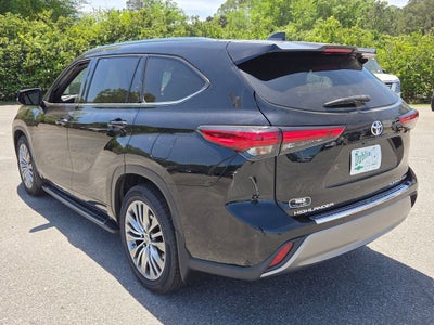 2022 Toyota Highlander Platinum