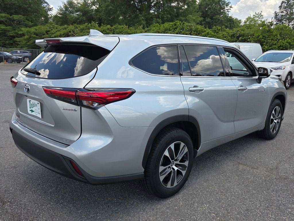 2021 Toyota Highlander Hybrid XLE
