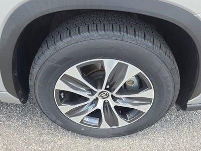 2021 Toyota Highlander Hybrid XLE
