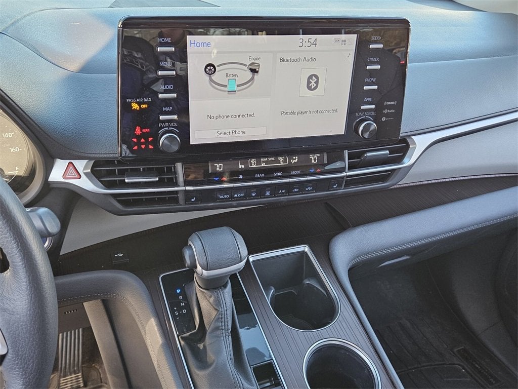 2023 Toyota Sienna XLE