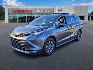 2023 Toyota Sienna XLE