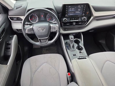 2022 Toyota Highlander LE